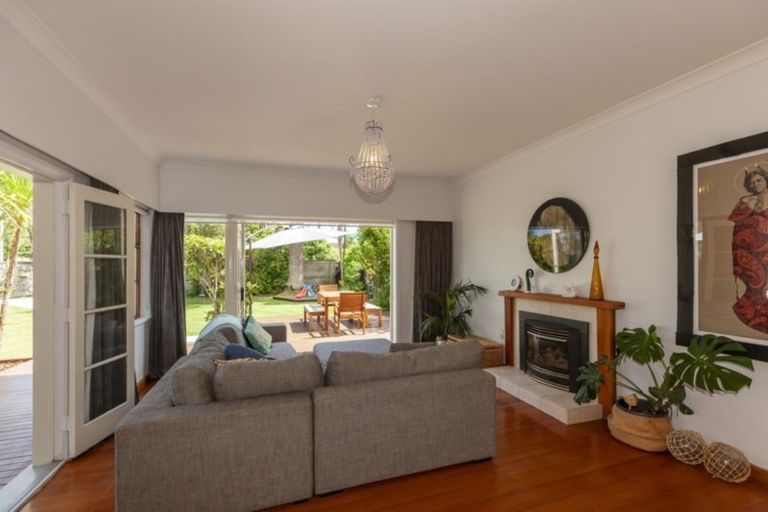 Photo of property in 62 Manly Street, Paraparaumu Beach, Paraparaumu, 5032