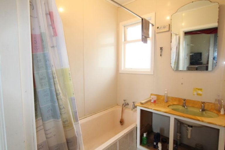 Photo of property in 12 Dee Street, Tokoroa, 3420