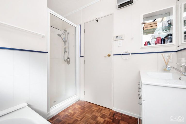 Photo of property in 22 Denver Grove, Totara Park, Upper Hutt, 5018