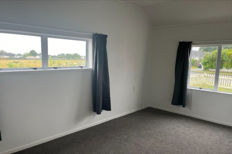 Photo of property in 3 Waimarie Park, Levin, 5510