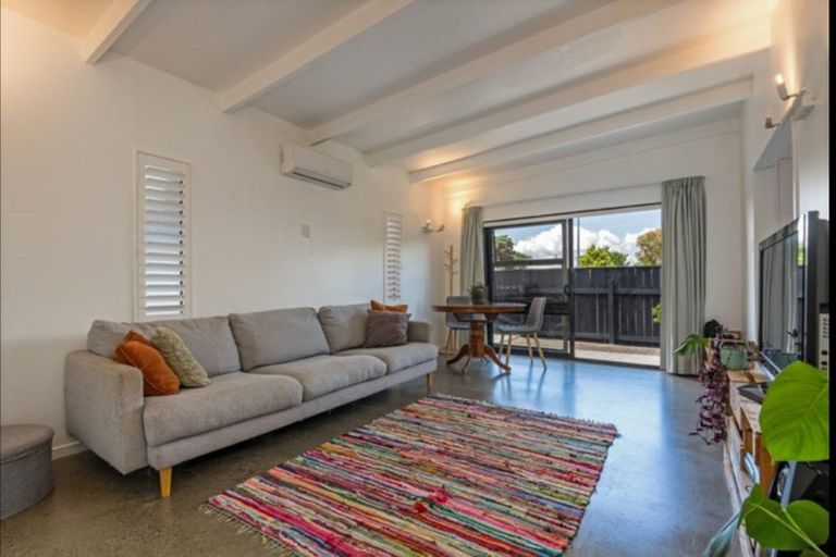 Photo of property in 893b Main Street, Roslyn, Palmerston North, 4414