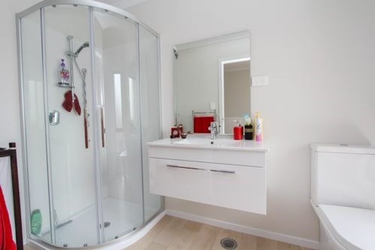 Photo of property in 28u2 Mahoe Street, Melville, Hamilton, 3206