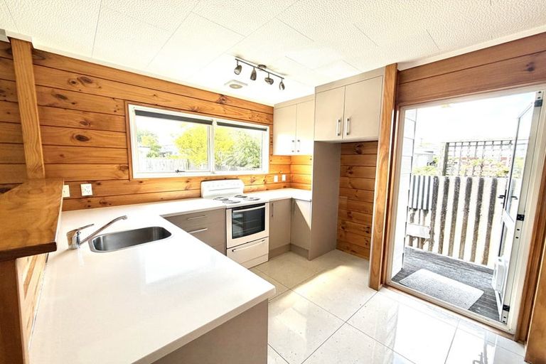 Photo of property in 97 Pakuranga Road, Pakuranga, Auckland, 2010