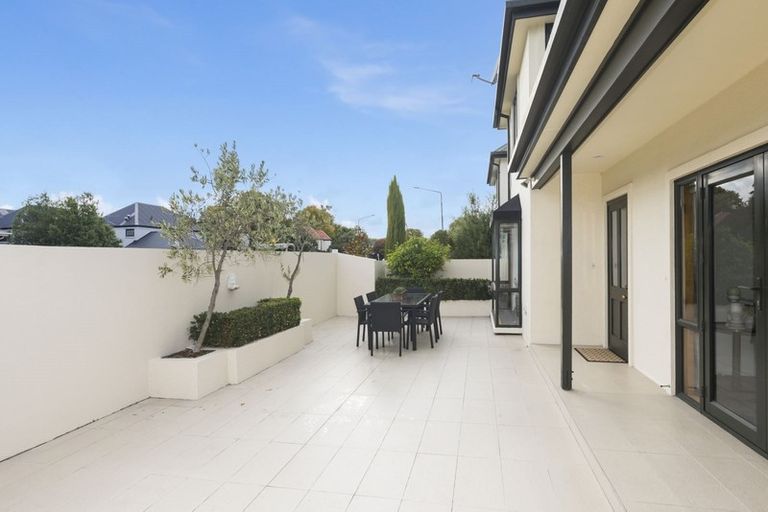 Photo of property in 1/21 Kilmarnock Street, Riccarton, Christchurch, 8011