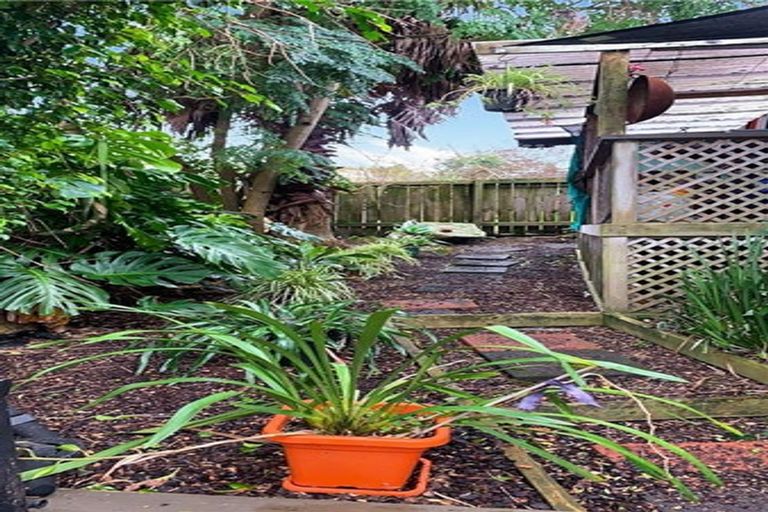 Photo of property in 61 Arawa Street, New Lynn, Auckland, 0600
