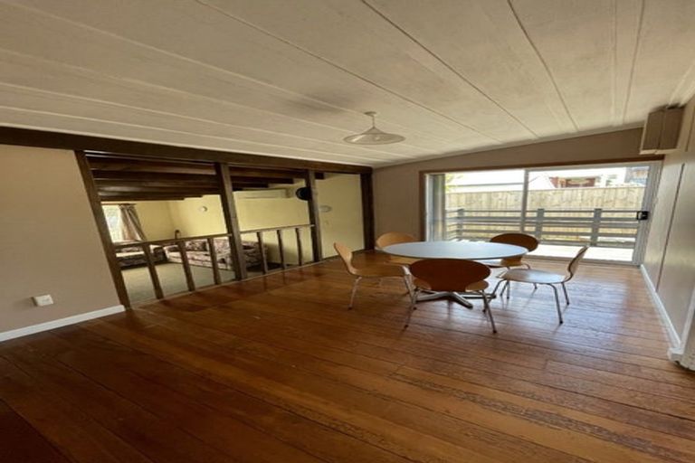 Photo of property in 35 Weymouth Street, New Plymouth, 4310