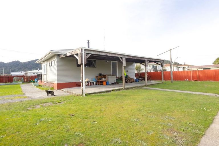 Photo of property in 12 Peel Street, Cobden, Greymouth, 7802