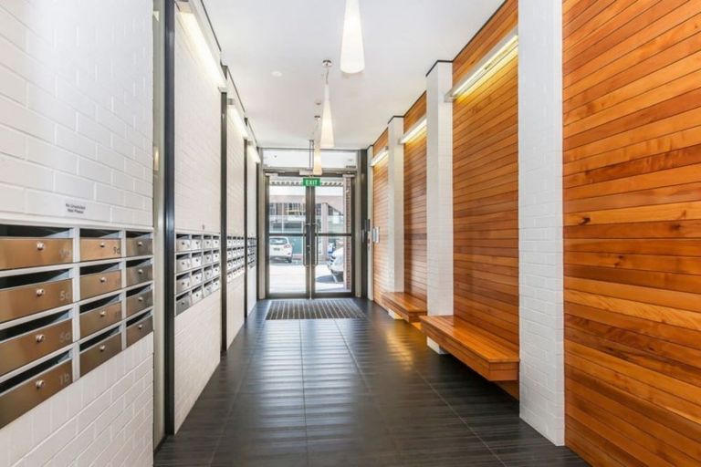Photo of property in Republic Apartments, 3b/11 Tennyson Street, Te Aro, Wellington, 6011