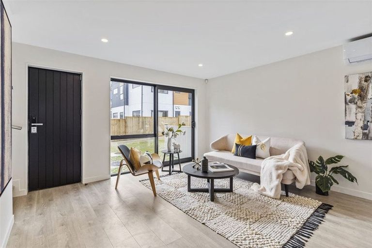 Photo of property in 4/62 Smythe Road, Henderson, Auckland, 0612