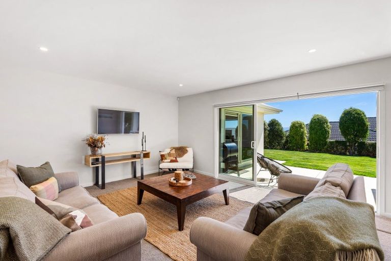 Photo of property in 61 Arataki Road, Havelock North, 4130