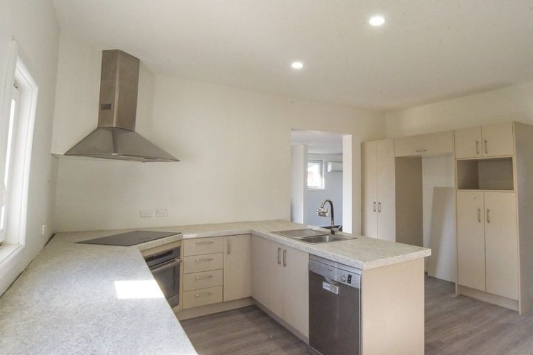 Photo of property in 316 Waterloo Road, Islington, Christchurch, 8042