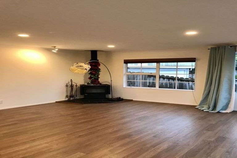 Photo of property in 49 Bushlands Park Drive, Albany, Auckland, 0632