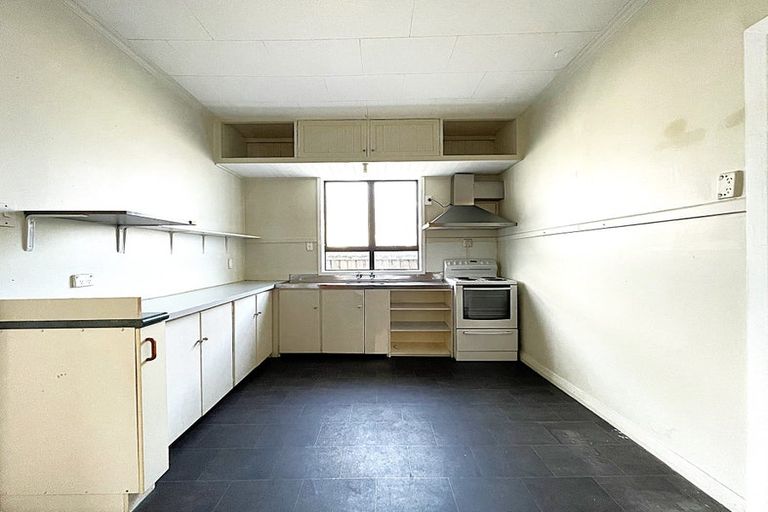 Photo of property in 56 Rhona Street, Linwood, Christchurch, 8062