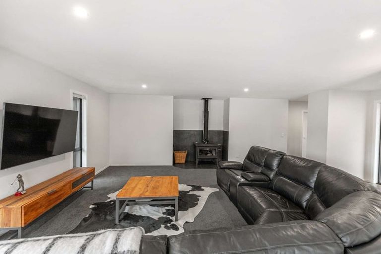 Photo of property in 2 Hunter Lane, Amberley, 7410