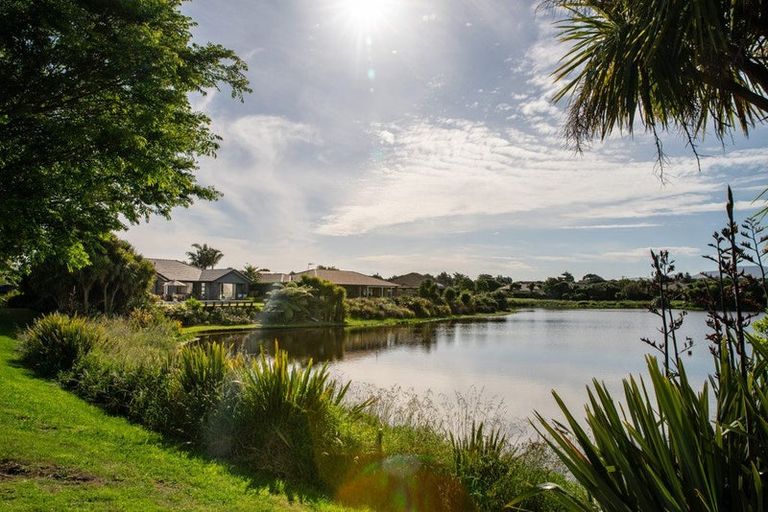 Photo of property in 3 Mcgregor Place, Paraparaumu, 5032