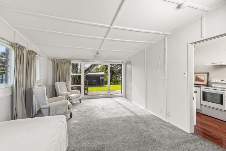 Photo of property in 51 Kent Terrace, Riverhead, 0820