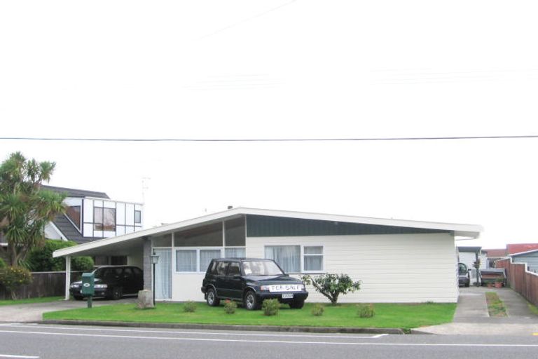 Photo of property in 30 Parata Street, Waikanae, 5036