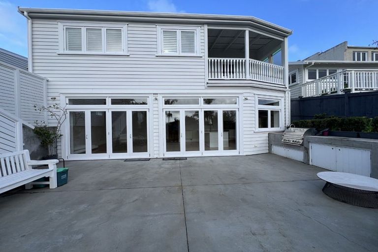 Photo of property in 82 Calliope Road, Stanley Point, Auckland, 0624