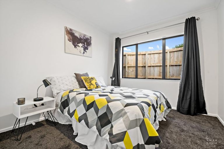 Photo of property in 70a Sturges Road, Henderson, Auckland, 0612