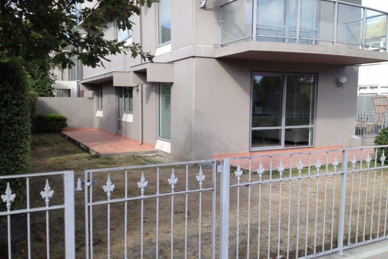 Photo of property in 5/245 Montreal Street, Christchurch Central, Christchurch, 8013