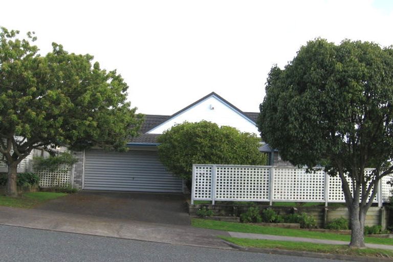 Photo of property in 2/30 Clydesdale Avenue, Somerville, Auckland, 2014
