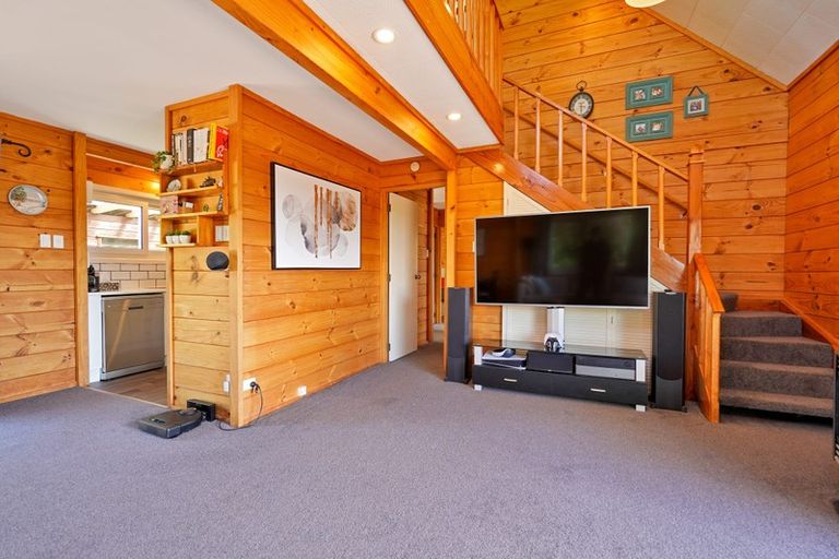 Photo of property in 74 Colwill Road, Massey, Auckland, 0614