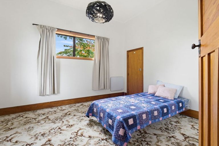 Photo of property in 176 Winchester Street, Levin, 5510