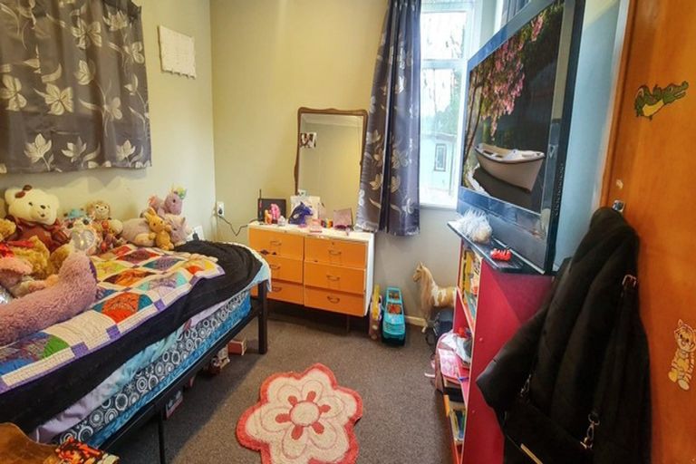 Photo of property in 100 Alexandra Street, Marton, 4710