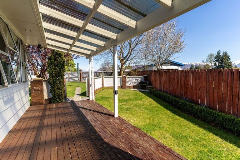Photo of property in 28 Omahau Crescent, Twizel, 7901