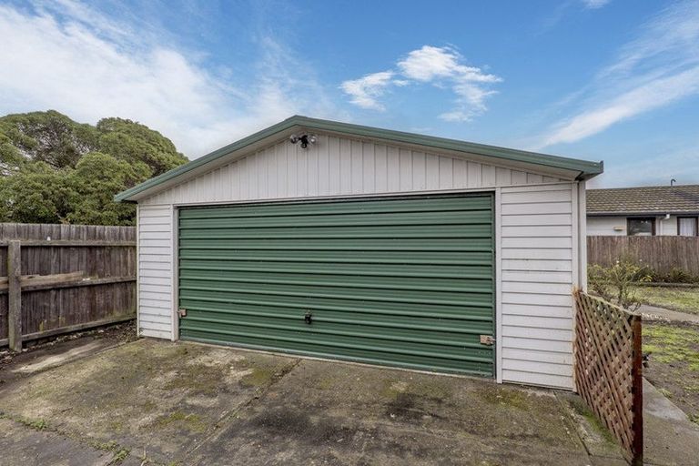 Photo of property in 85 Owles Terrace, New Brighton, Christchurch, 8061