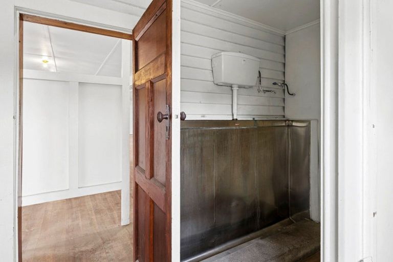 Photo of property in 17 Hampden Street, Murchison, 7007