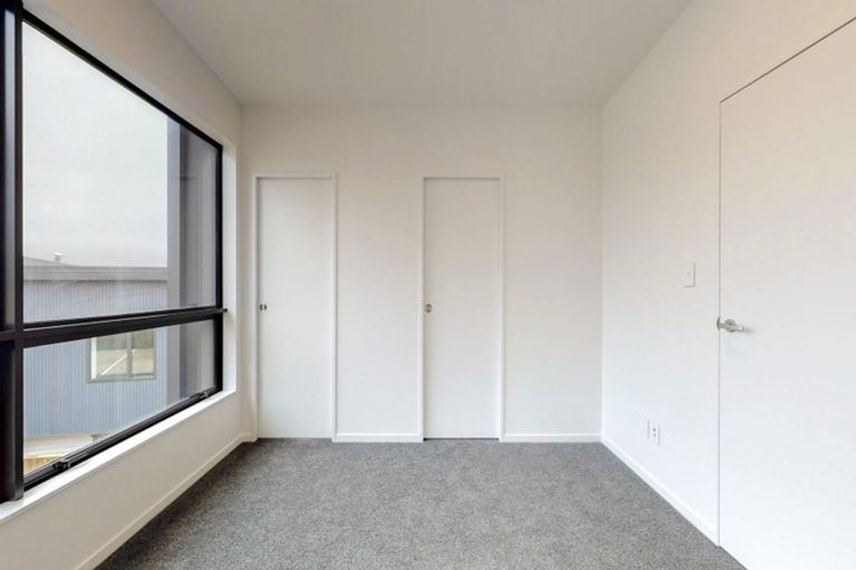 Photo of property in 62u7 Spenmoor Street, Newlands, Wellington, 6037