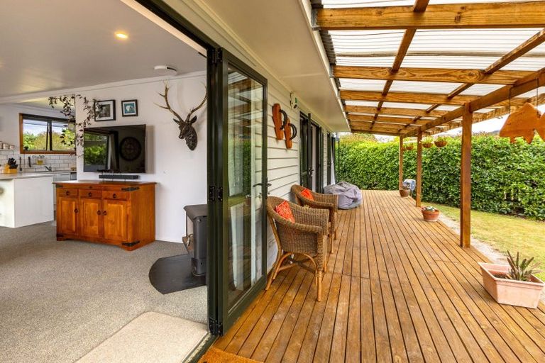 Photo of property in 37 Rochfort Street, Otane, 4202