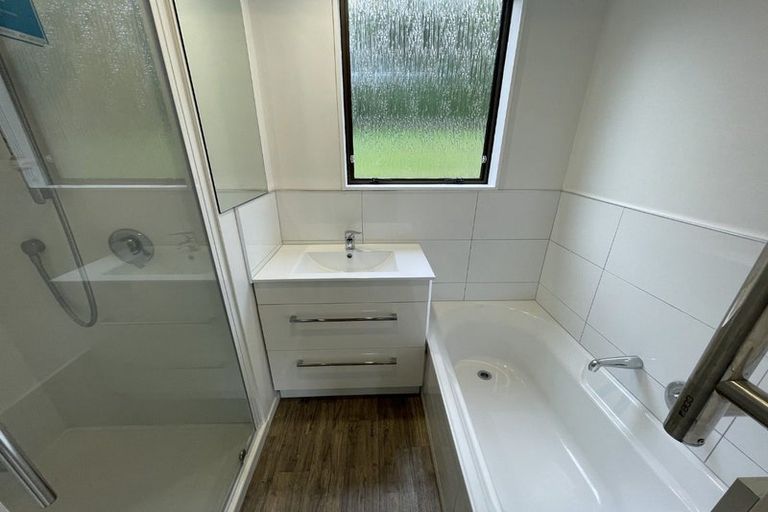 Photo of property in 8 Trinidad Crescent, Grenada Village, Wellington, 6037