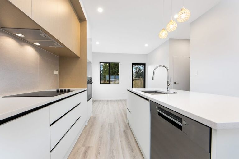 Photo of property in 35 Whiteywood Street, Westgate, 0814