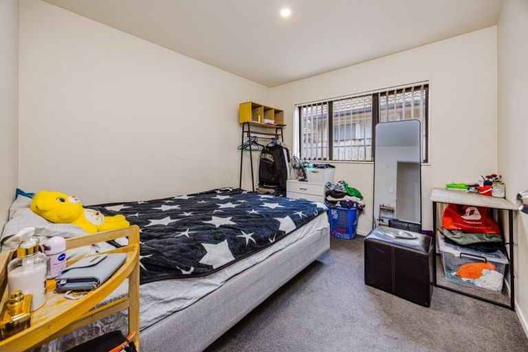 Photo of property in 12 Clutha Crescent, Clover Park, Auckland, 2023