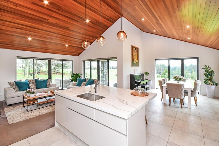 Photo of property in 48a Sinclair Road, Ararimu, Drury, 2579