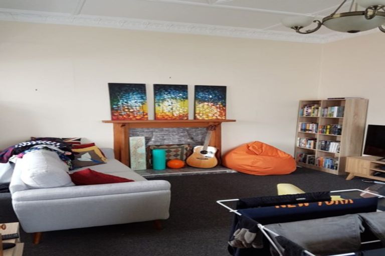 Photo of property in 71 Nairn Street, Mount Cook, Wellington, 6011