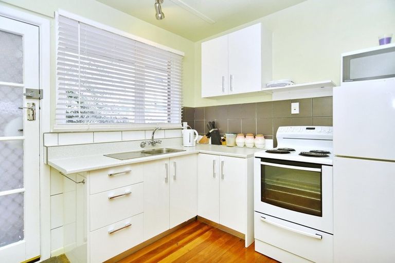 Photo of property in 3/1012 Colombo Street, St Albans, Christchurch, 8014