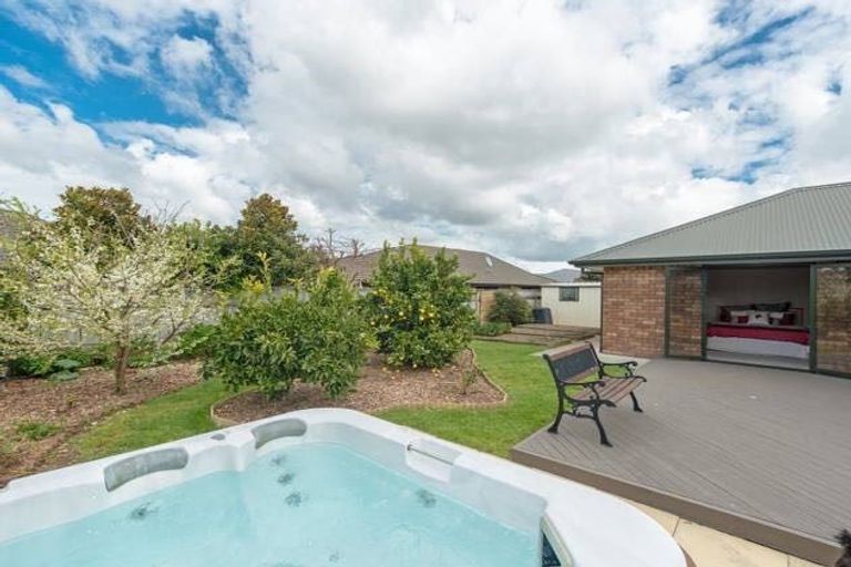 Photo of property in 10 Gracefield Place, Huntington, Hamilton, 3210