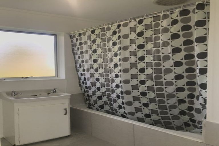 Photo of property in 185 Ti Rakau Drive, Pakuranga Heights, Auckland, 2010