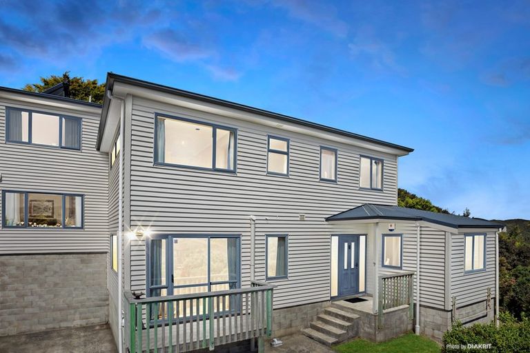 Photo of property in 96a Montgomery Avenue, Karori, Wellington, 6012