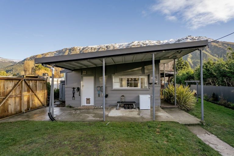 Photo of property in 51 Oxford Street, Kingston, Athol, 9793