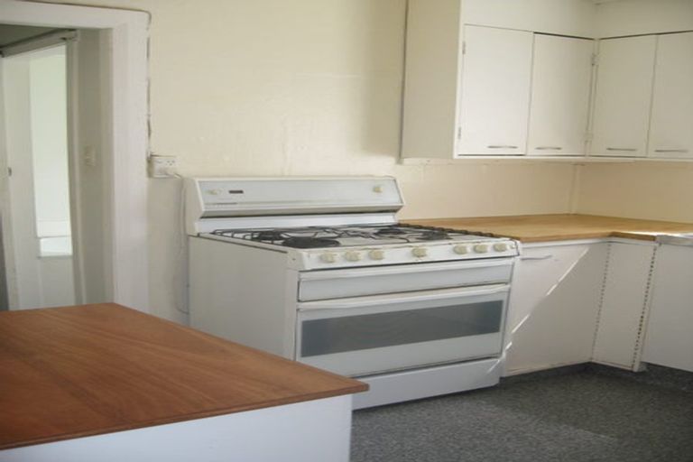 Photo of property in 3-5 Knoll Street, Island Bay, Wellington, 6023