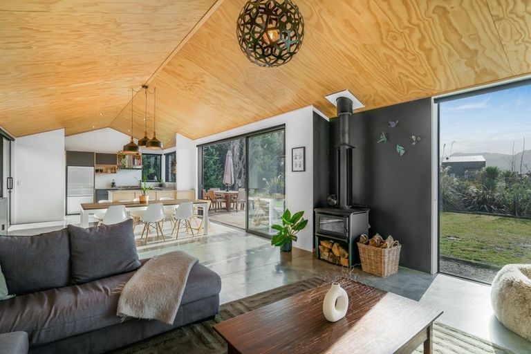 Photo of property in 19 Glenaray Crescent, Wanaka, 9305