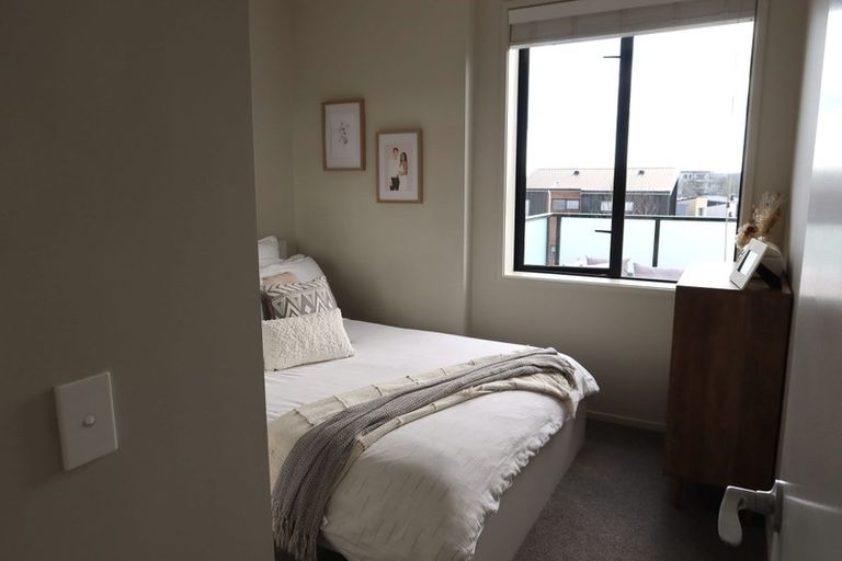 Photo of property in 3/22 Kerewhenua Crescent, 0616