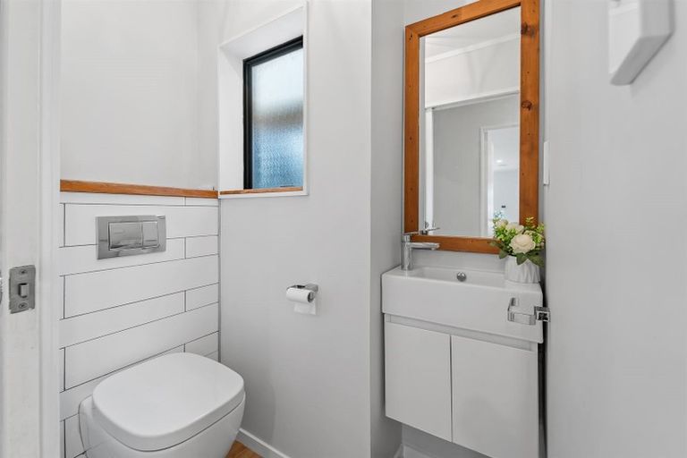 Photo of property in 26 Inverness Road, Browns Bay, Auckland, 0630