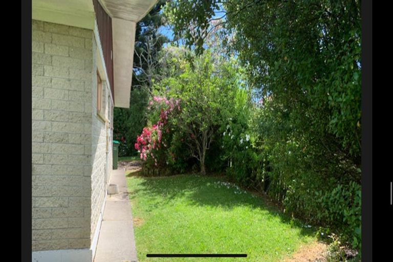 Photo of property in 1/72 Evelyn Road, Cockle Bay, Auckland, 2014