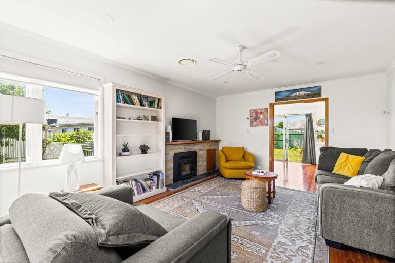 Photo of property in 21 Armour Place, Onekawa, Napier, 4110