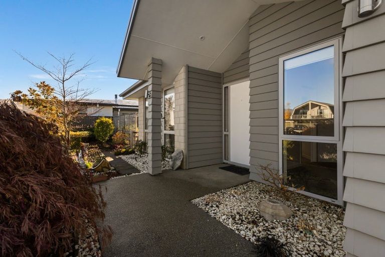Photo of property in 8 Austral Place, Cromwell, 9310